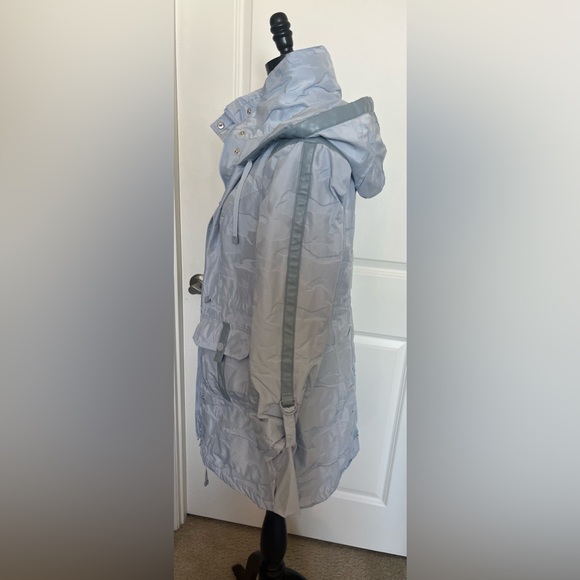 Blanc Noir Camo Anorak Light Blue Rain Jacket - Picture 10 of 15
